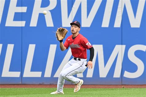 Cleveland Guardians at Philadelphia Phillies odds, picks and predictions.